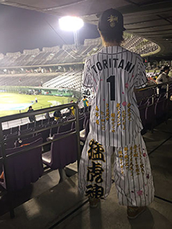 イエローユニの阪神タイガース刺繍 お客様の声